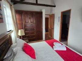 Aparta Hotel El Refugio de María