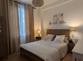 Chambre privée chez Ourdia, hotel i Thiais