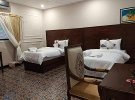 카라치에 위치한 코티지 Serene Stay - 7 BHK Villa