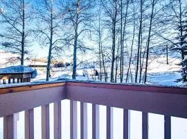Snow Creek 1553 - Ski-in/Ski-out + Pool & Hot Tub