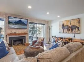 Bonne Vie Condo with Elkhorn Amenity Passes!