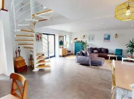Maison familiale entre mer et campagne