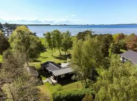 Sommerhus Med Udsigt Over Avnø Fjord