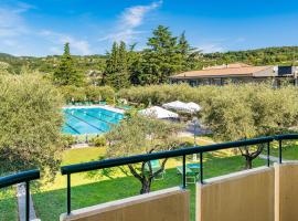 Park Hotel Oasi, hotel a Garda