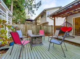 Family Retreat with Hot Tub and Game Room in Everett!