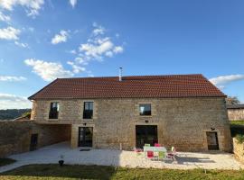 La Grange de Molière、La Chapelle-Aubareilのホテル