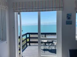 Between Mountain and Sea