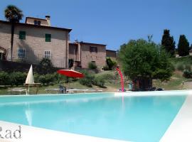 Borghetto Flat con piscina、バルベリーノ・ディ・ヴァル・デルサのホテル