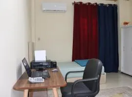 Hotel Rooms for rent Male only