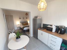 Linkside lodge, hotel v destinaci Gqeberha