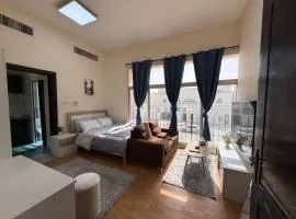 استديو لك بالكامل