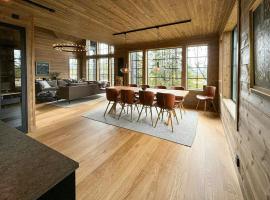 Fjällstuga Med Udsigt Over Jämtlands Vidder, hotel in Storhågna