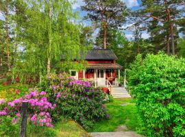 2 Bedroom Gorgeous Home In Värmdö, hotel v destinaci Maren