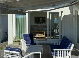 Seaside Villa With Guest House On The West Coast, hotel in Marstrand