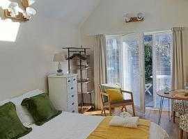 Ty Heulwen Studio, hotel en Saint David's