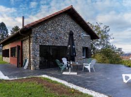 Chalet en Duyos, mar y montaña, hotel di Caravia