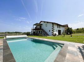 Mendiburia, hotel a Iholdy