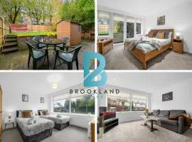 Month Stays Contractor