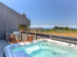 Pacific FantaSea - Ocean Views & Hot Tub Escape