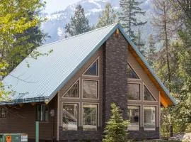 True North Chalet by Fernie Central Reservations