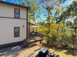The Treehouse on Table Rock, hotel a Eureka Springs