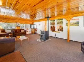 Mtn Gate Guest House about 6 Mi to Shasta Lake!