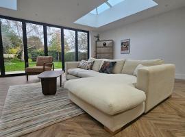 The Minimalist's Retreat Oxford, hotel in Oxford