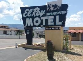 El Rey Motel, viešbutis su vietomis automobiliams mieste Gloubas