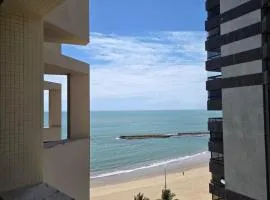 Flat Ceaser Towers a Beira Mar