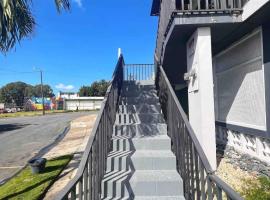 XELOR | Cozy Home | Generator/Cistern | Bayamón, hôtel à Bayamon