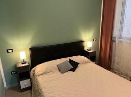 Via Serradifalco, Zona Via Dante, hotel a Palerm