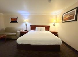 Sunflower Inn & Suites, hotel near Salina Municipal Airport - SLN, 