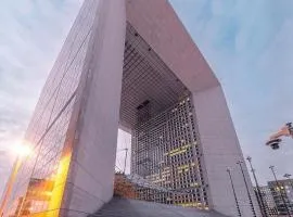 chambre avec salle de bain privée au cœur de La Défense