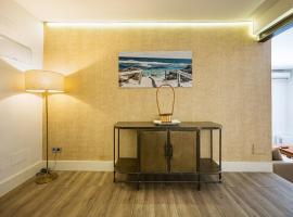Central Bungalow - Luxury Stay - Near El Retiro, Hotel in Madrid