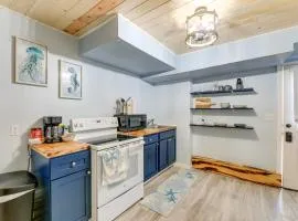 12 Mi to Beach! Cozy Cove with Patio in Newport