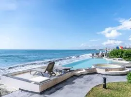 Departamento de Lujo a Pie de Playa