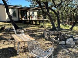 La Casita Our Little piece of paradise, hotel in Lakehills