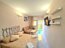 Newly Apartment refurbished central calm charming