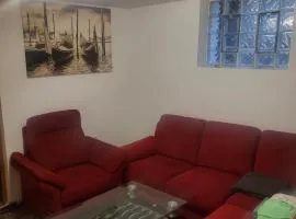 Small apartment suitable for craftsmen