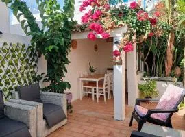 Casa Rustica - Courtyard House