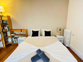 La Maison du Bonheur - 10 people - Close to Paris, Hotel in Noisy-le-Grand