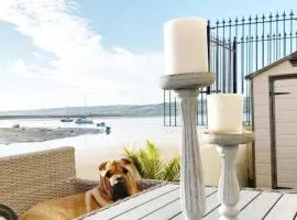 Dog-friendly Seaview Apartment