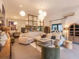 Gorgeous Grand 1000m2 Villa - 5BR with pool in D2 by Ray 02