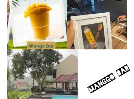 Purnama Mulia Hotel, hotel in Cijoho