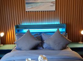 Cave Beach Resort - Boutique Accomodation, resort em Dingalan