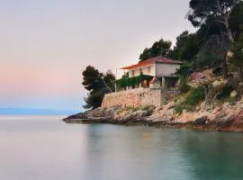 Secluded fisherman's cottage Cove Lucica, Hvar - 4034