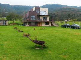 Granja Ecoturística Encuentros, camping en Guatavita