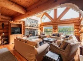 Heron Chalet by Outpost Whistler