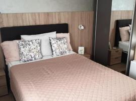 One Bedroom Apartment With Sauna And Hot Tub A7, hotel in Daruvar