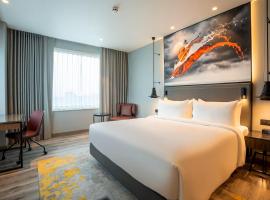 Radisson RED Indore, hotel in Bhindar